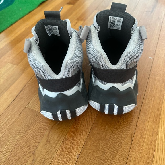 Adidas “Exhibit B” Men’s Basketball Shoes - Picture 3 of 4